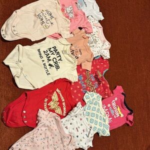 LOT of short sleeve onesies.